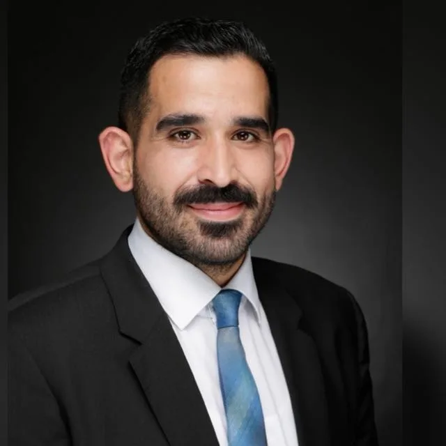 Ali Yasin, Finanz- und Unternehmensberater